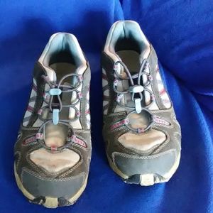 ⏳ 👟 Columbia Shoes Size 6